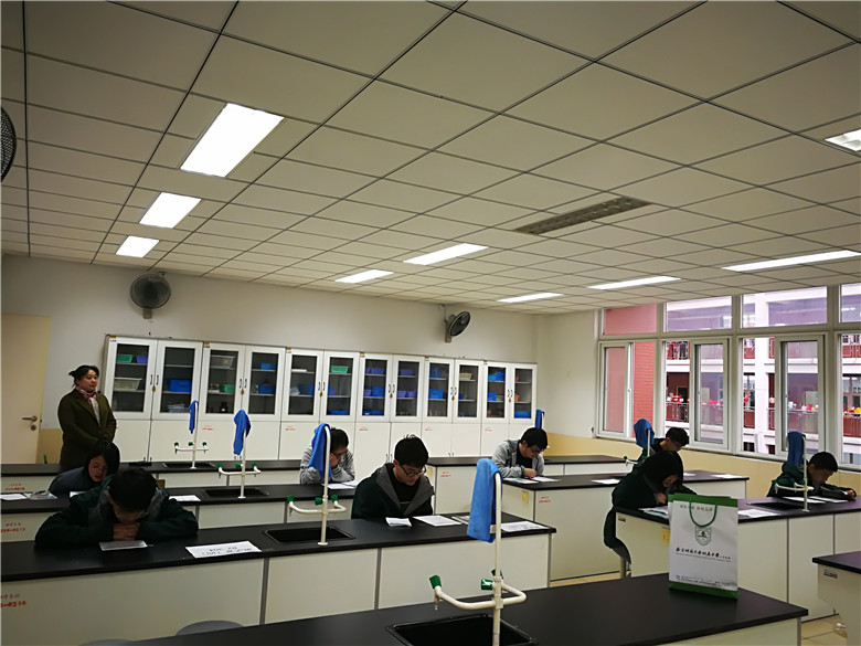 新闻快讯:高三英语口语模拟测试