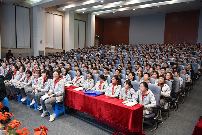 4、雎学长的讲座太吸引人了.JPG 4、雎学长的讲座太吸引人了.JPG