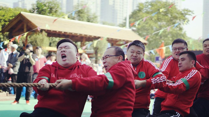 格式工厂家长拔河比赛2.jpg