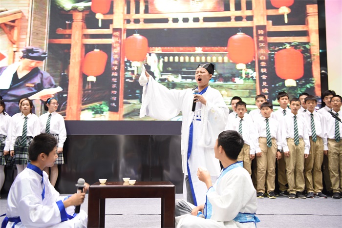 且饮且吟.JPG