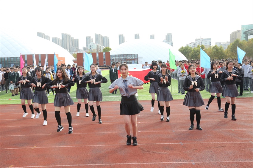 南师附中江宁分校第十六届体育节田径运动会开幕式隆重举行