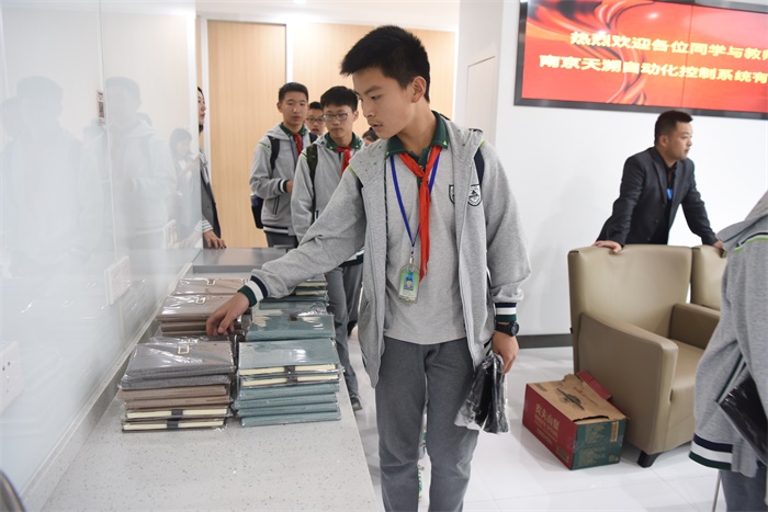 职业体验--初中部生涯教育活动