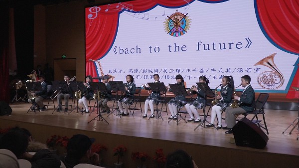�ݳ�4��������С���ࡶbach to the future����������11���˶�����һ����Ŷ��.jpg �ݳ�4��������С���ࡶbach to the future����������11���˶�����һ����Ŷ��.jpg