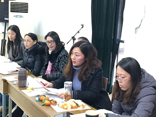 9.高三4班班主任许青老师作班级管理经验分享.jpg