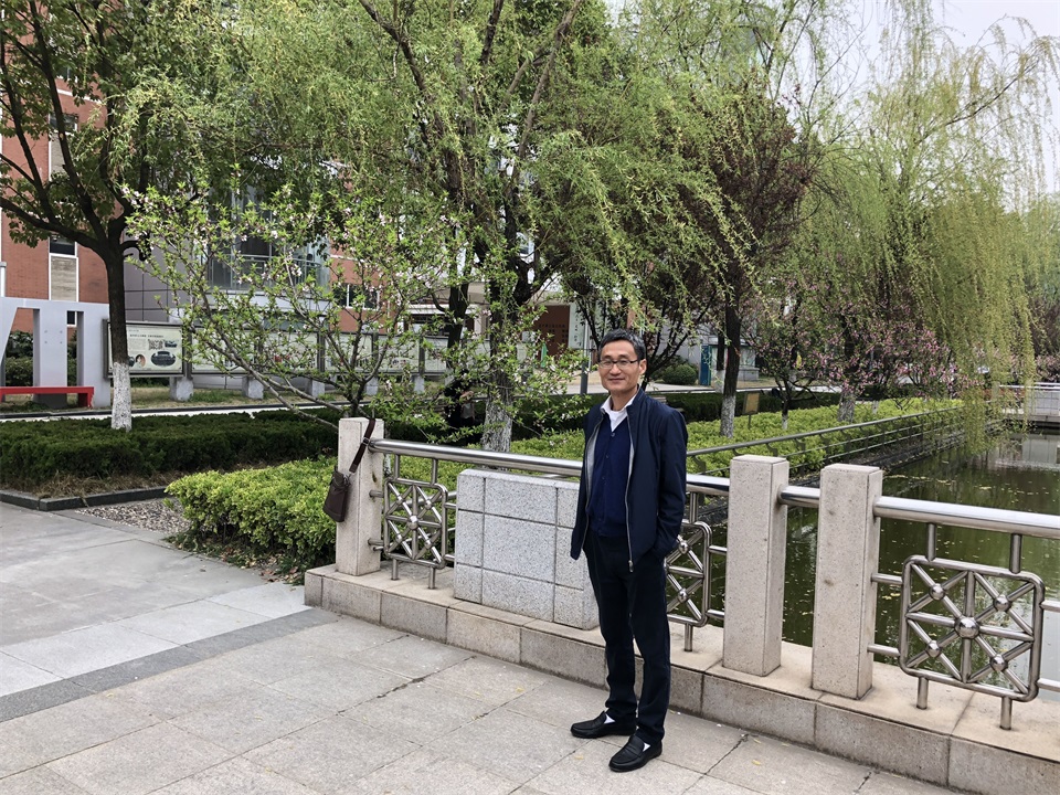 孙伏优.jpg