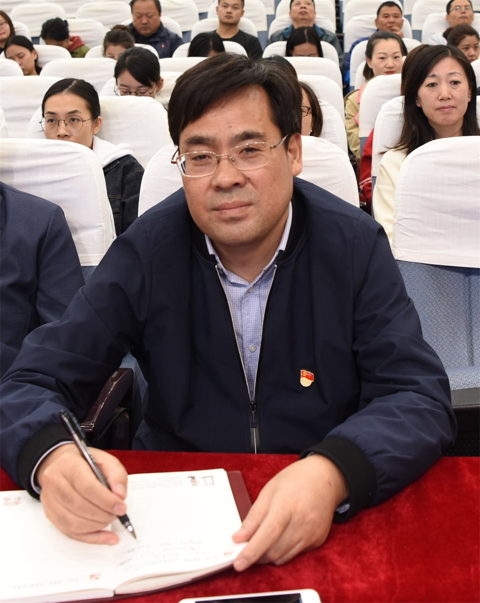 4刘训华巡视员全程参加活动.jpg