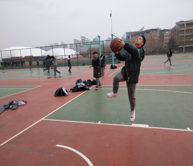 1704245330190994.jpg 校内课照片1.jpg