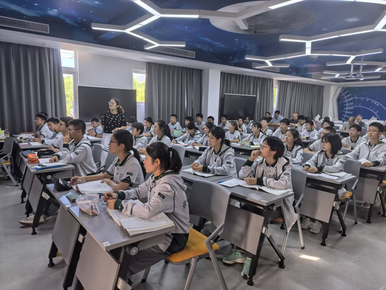 1766889385553832.png 图片1.png