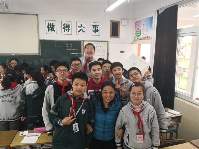 和老班欢乐合影.jpg