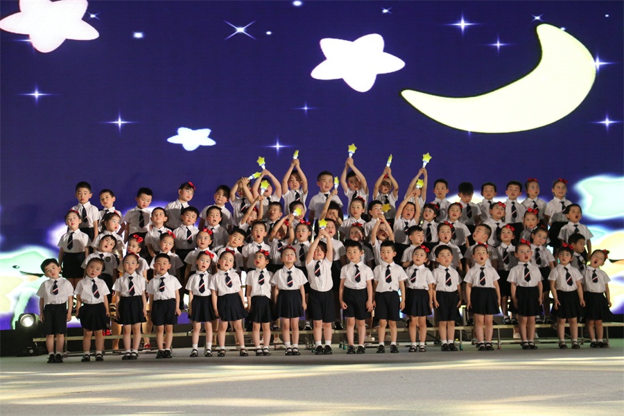 3幼儿园合唱《爱心满天》.JPG