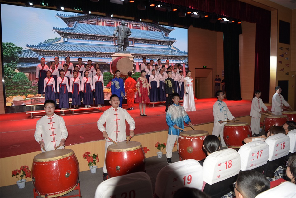 1591834620618311.jpg 10、合唱《中华好儿孙》2.JPG