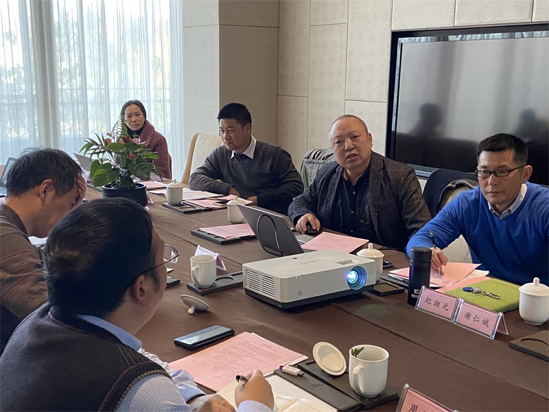 3.高二年级主任谢仁斌发言.JPG