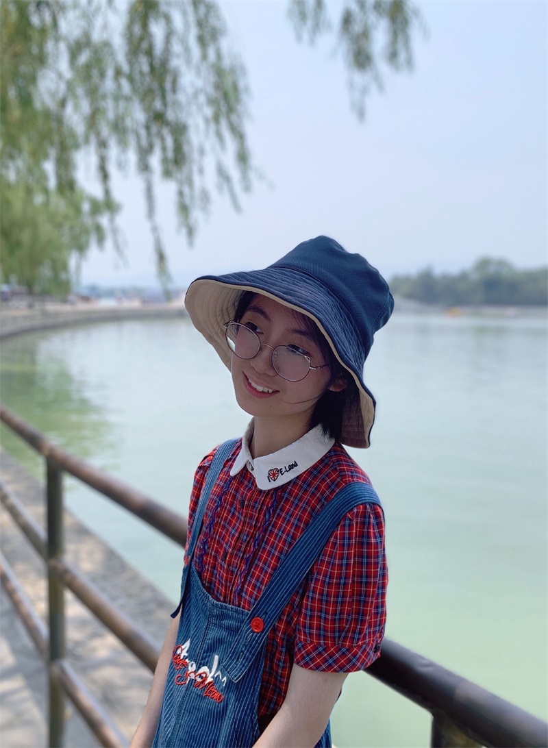 高二8王逸涵.jpg