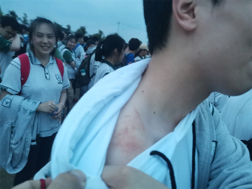 1620704564572957.jpg 毕业墙 印记.jpg