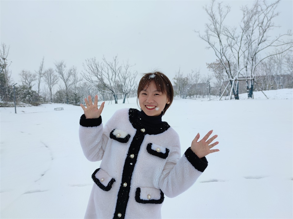 徐婷艳.jpg