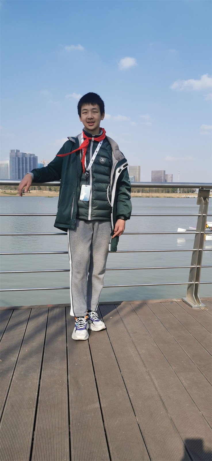 1651042430669313.jpg 陈诺照片1.jpg