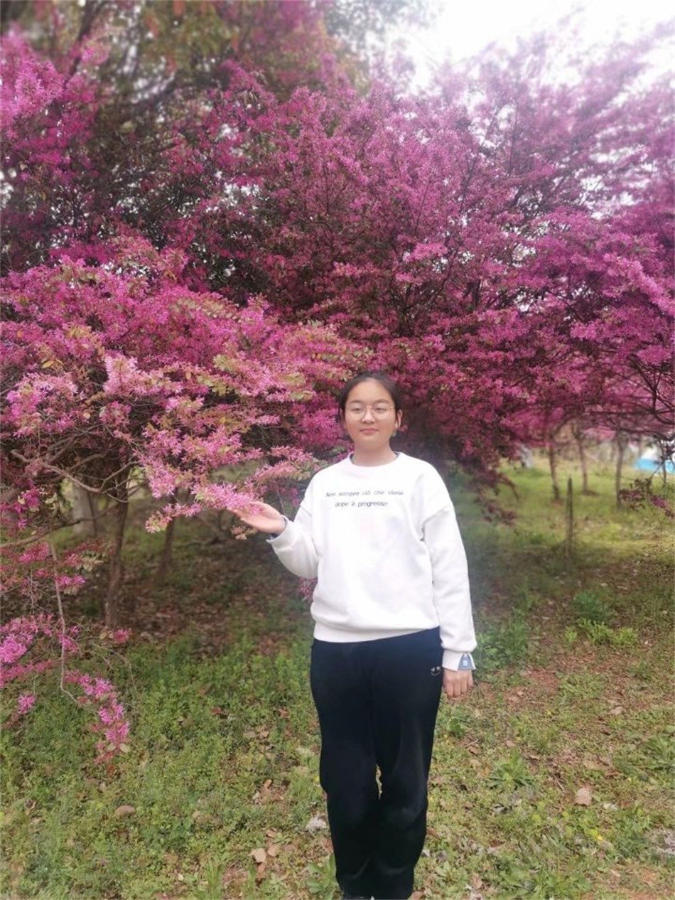 1651042874986511.jpg 吴萧君1.jpg