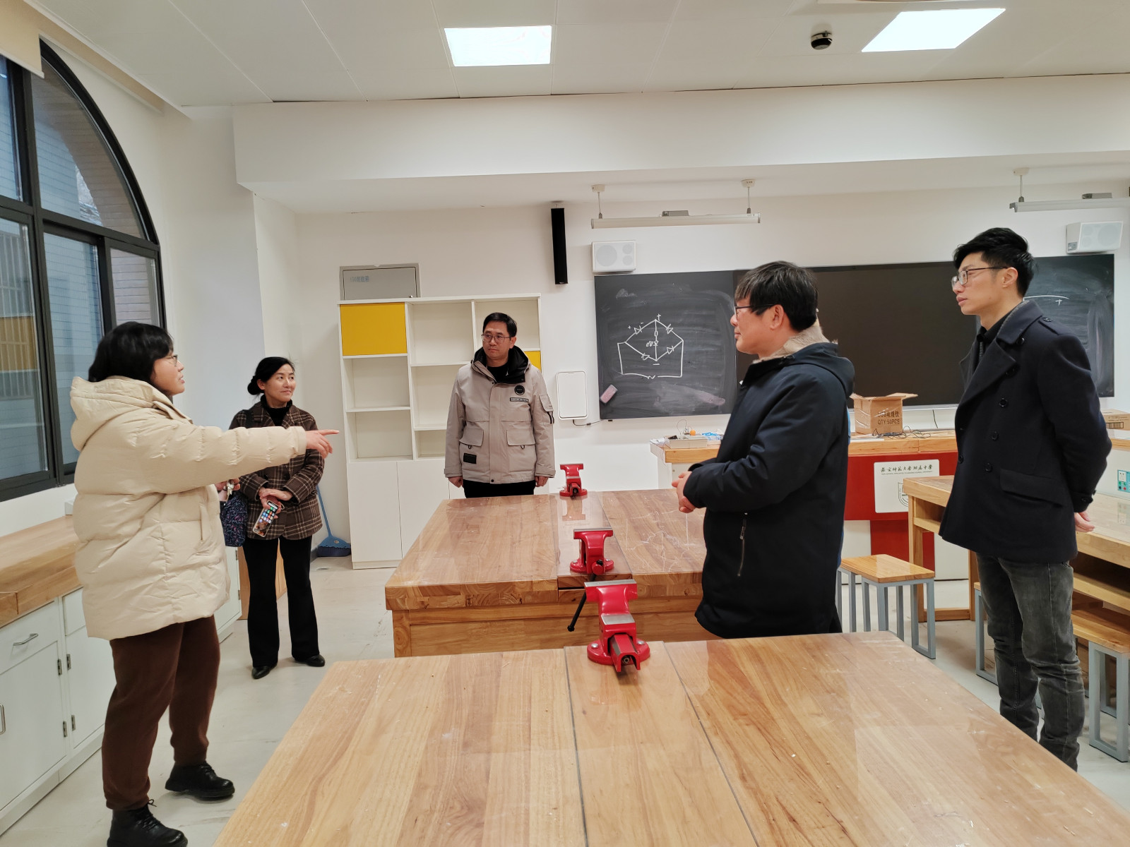 1676270942950717.jpg 1676270942950717.jpg