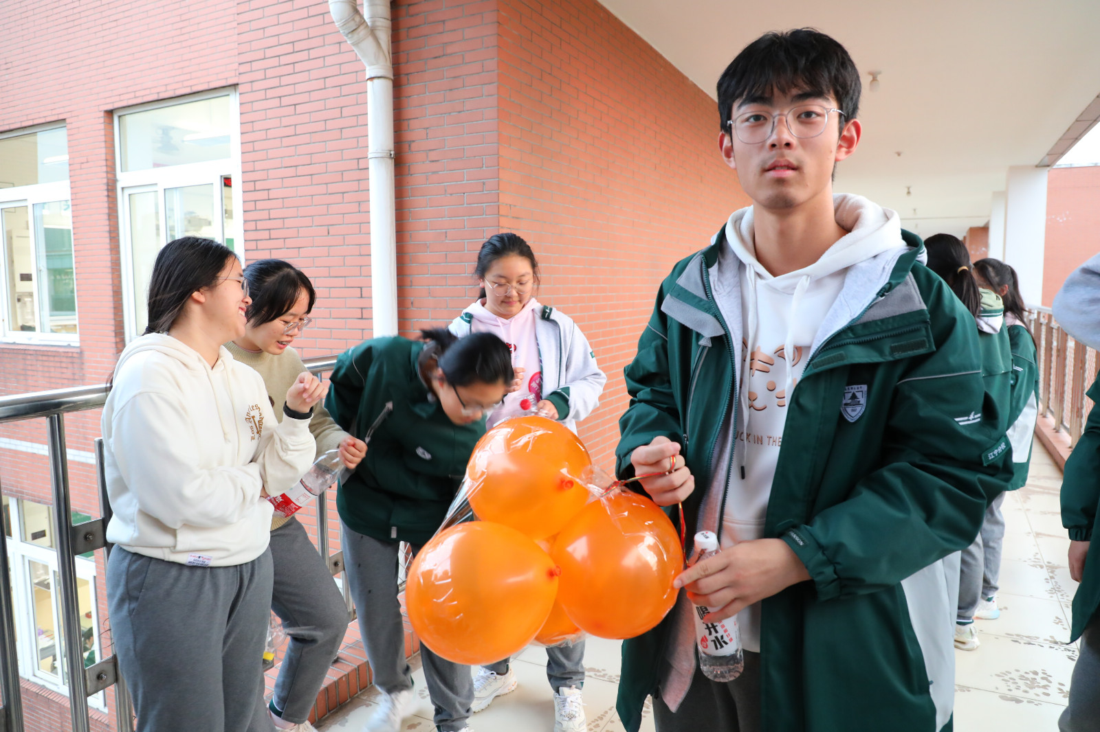 1700728066371132.jpg 1700728066371132.jpg