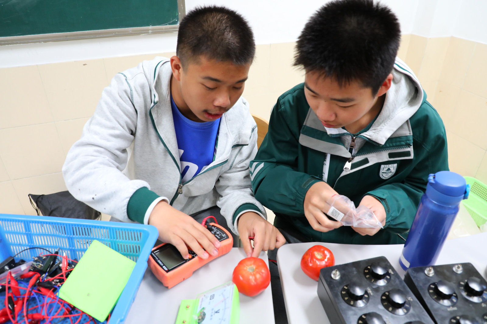 1700728066393857.jpg 1700728066393857.jpg