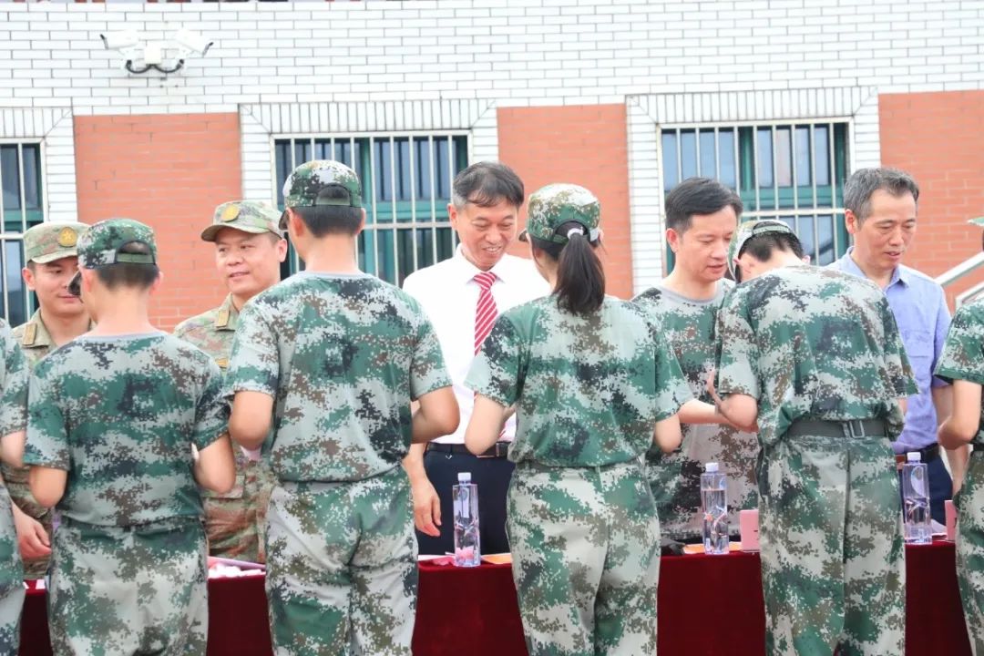 afa580323538e37e14ee2a70765756ab.jpg