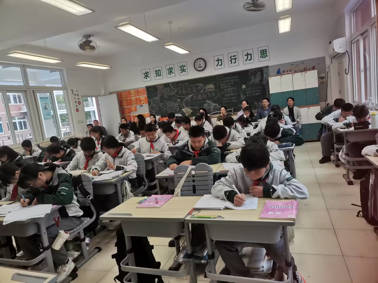 1730182033247782.jpg 1730182033247782.jpg