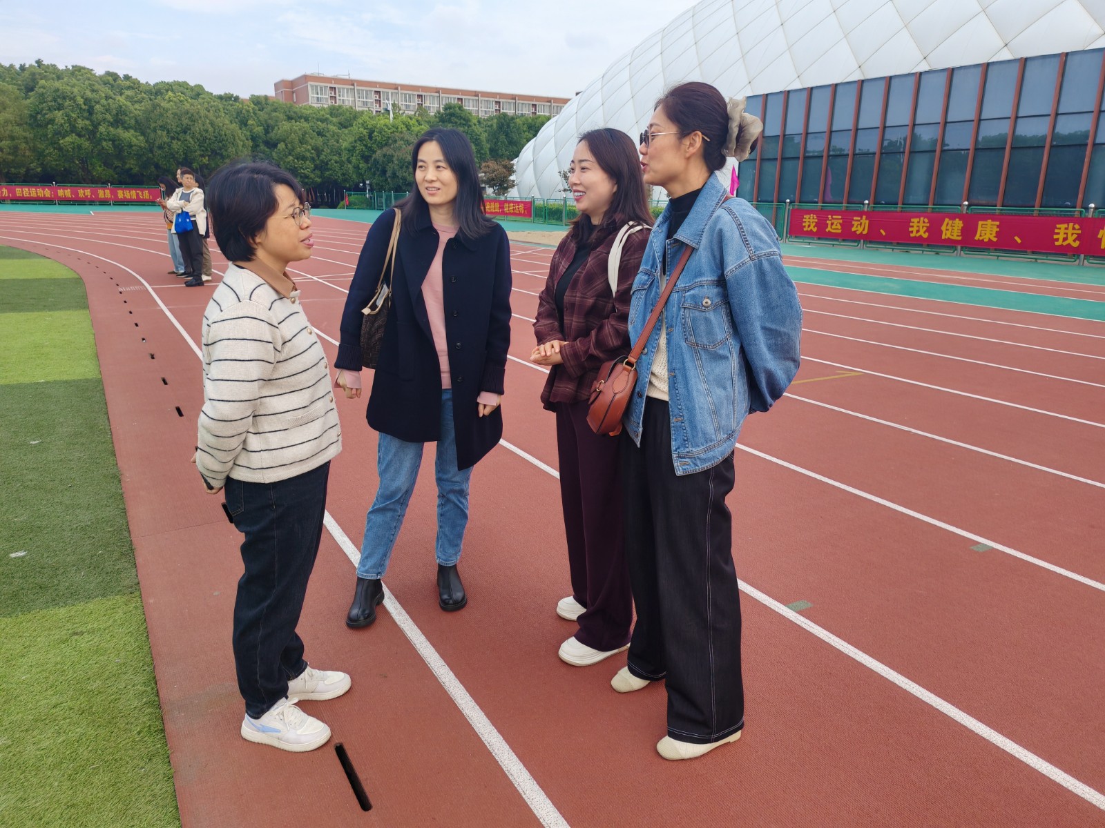 1730182283386585.jpg 1730182283386585.jpg