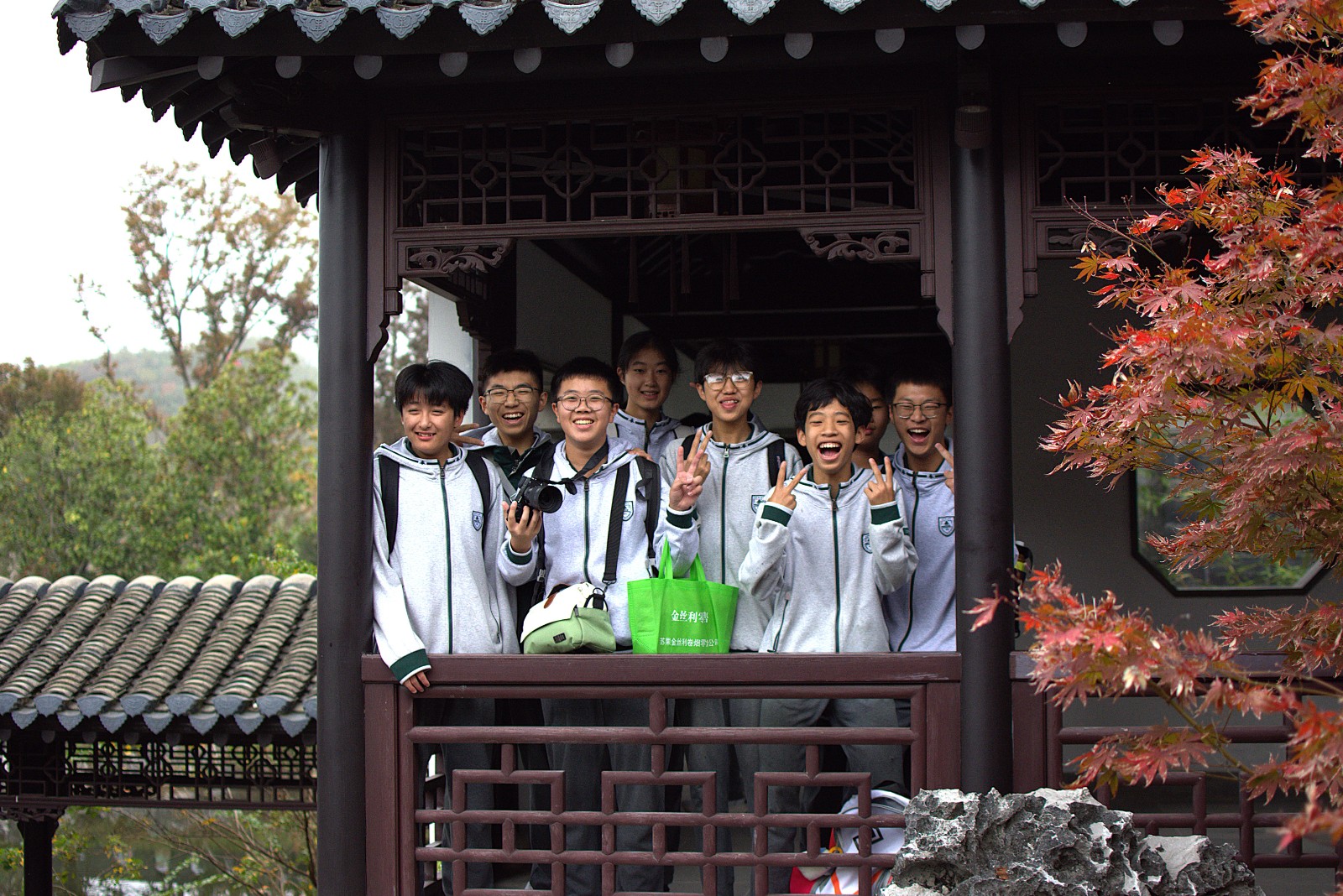 1732000658902699.jpg 1732000658902699.jpg