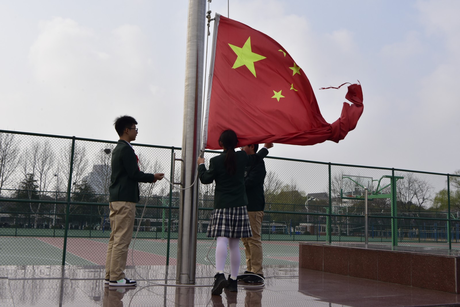 1744971411329078.jpg 1744971411329078.jpg