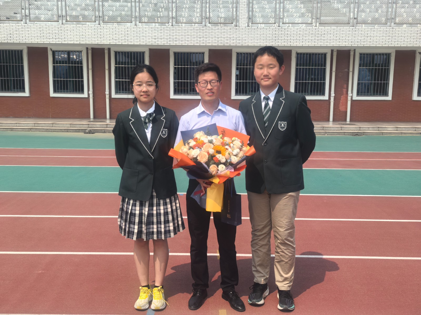 1747015848728876.jpg 1747015848728876.jpg