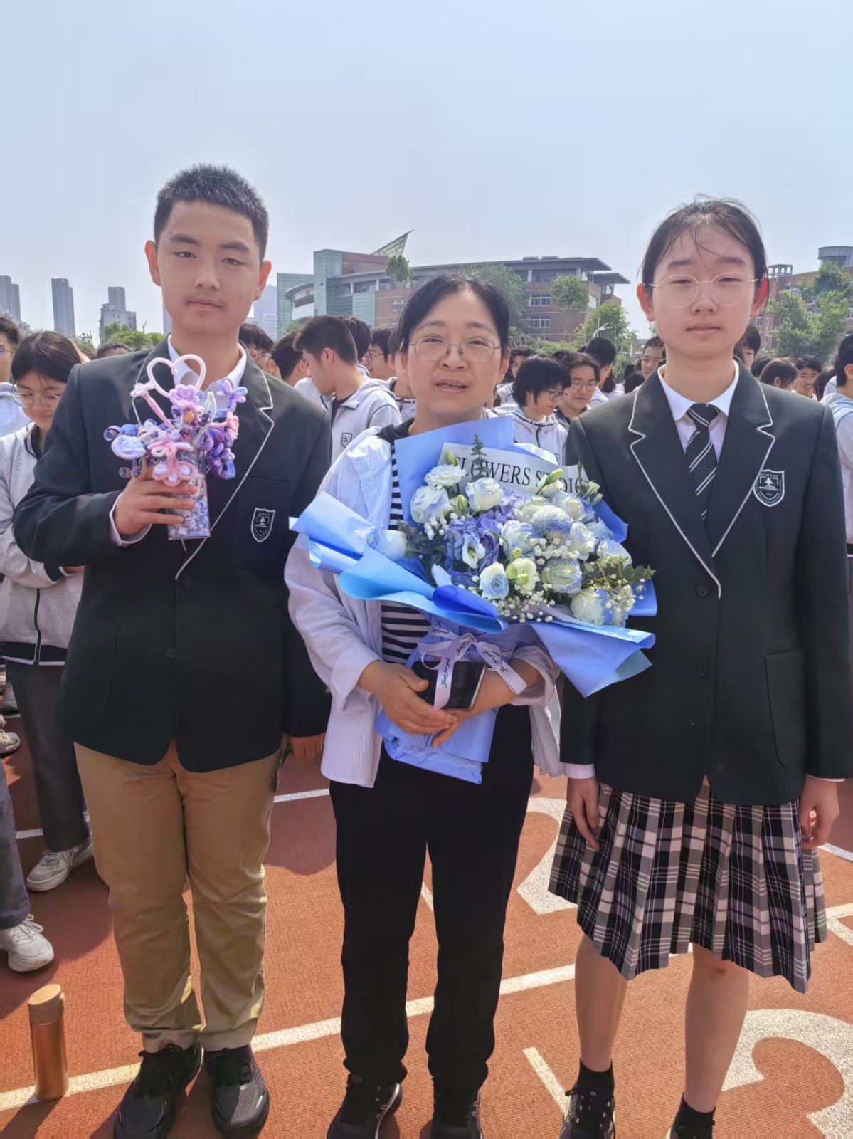 1747015853354302.jpg 1747015853354302.jpg