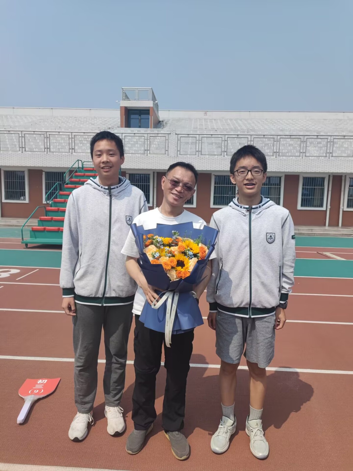 1747015853670835.jpg 1747015853670835.jpg