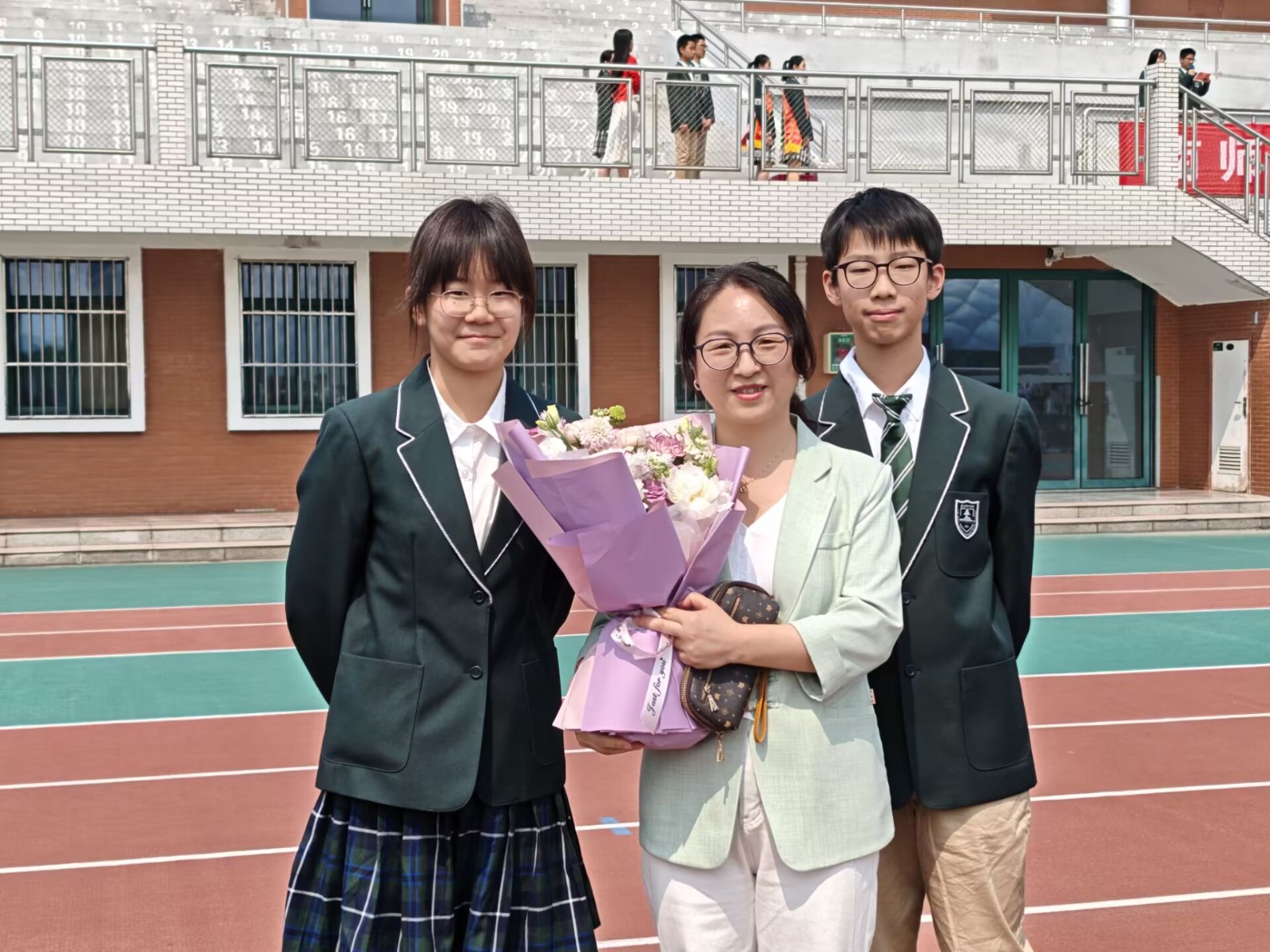 1747015861380705.jpg 1747015861380705.jpg