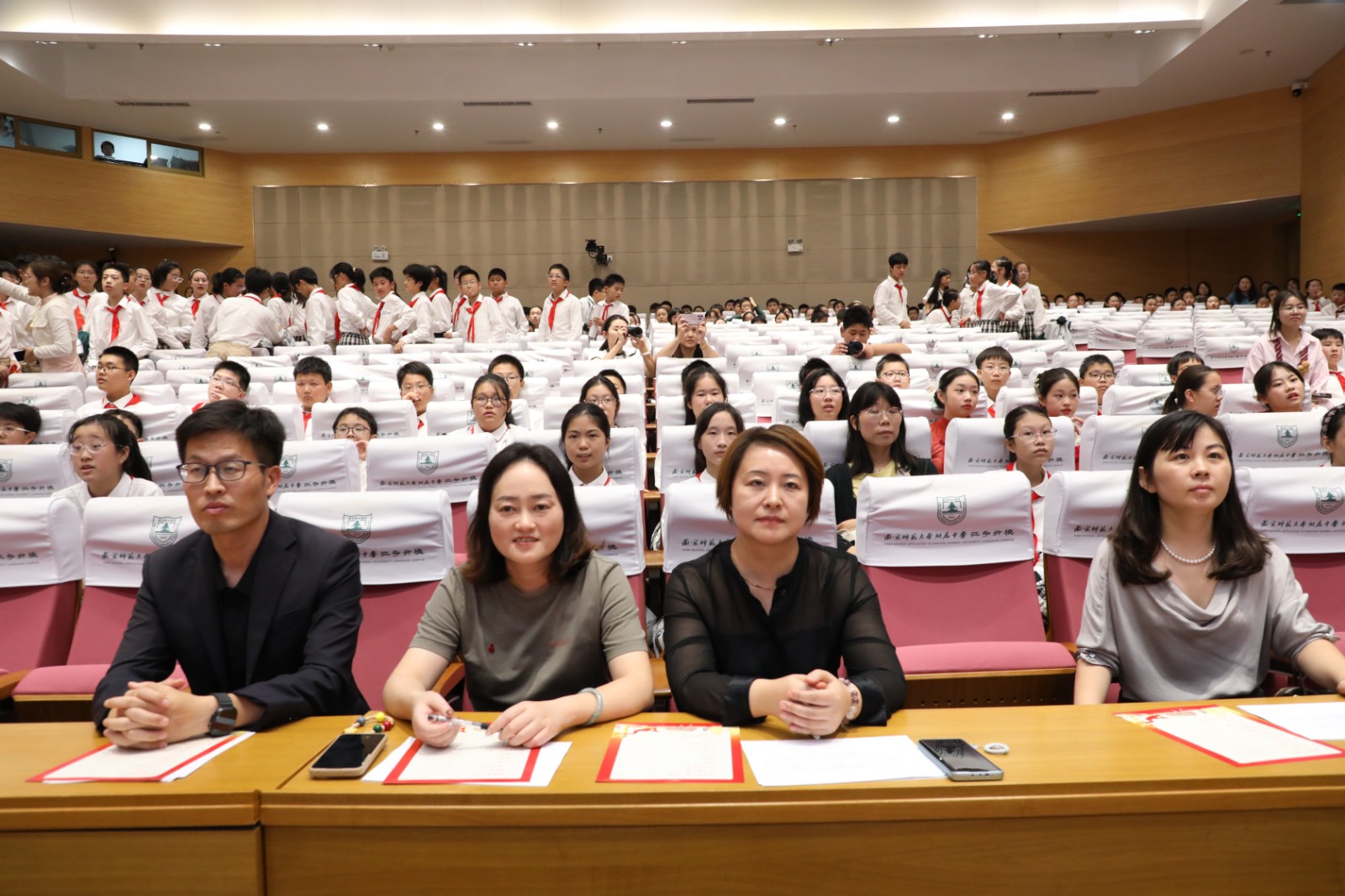 1759019884942935.jpg 1759019884942935.jpg