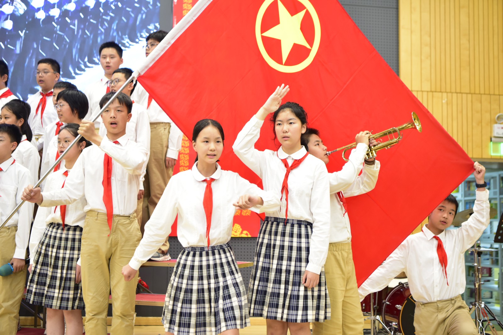 1759019886764571.jpg 1759019886764571.jpg