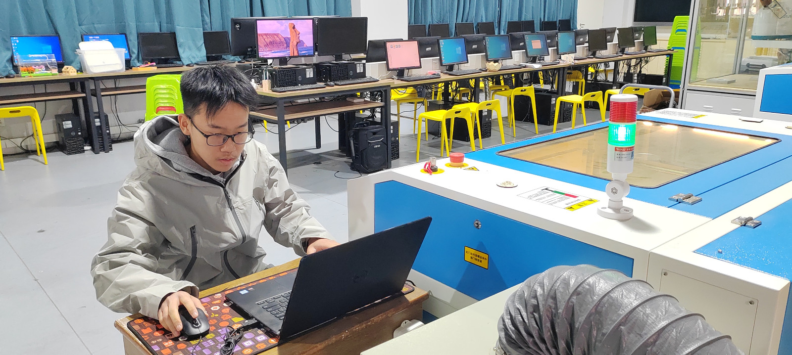 1774317766873859.jpg 1774317766873859.jpg