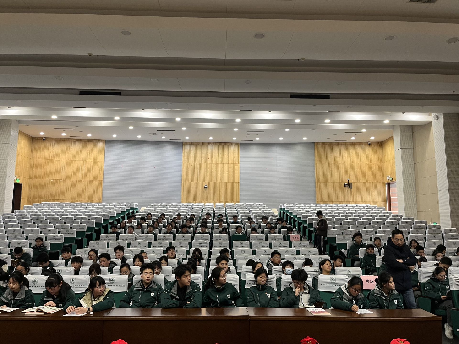 1774486477733857.jpg 1774486477733857.jpg