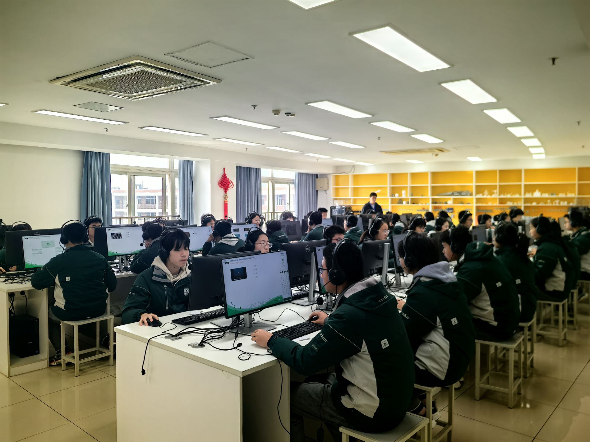 1774486478699579.jpg 1774486478699579.jpg